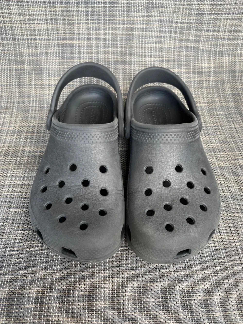 CROCS Kids Classic Clog Slip on sandals in black unisex size 13